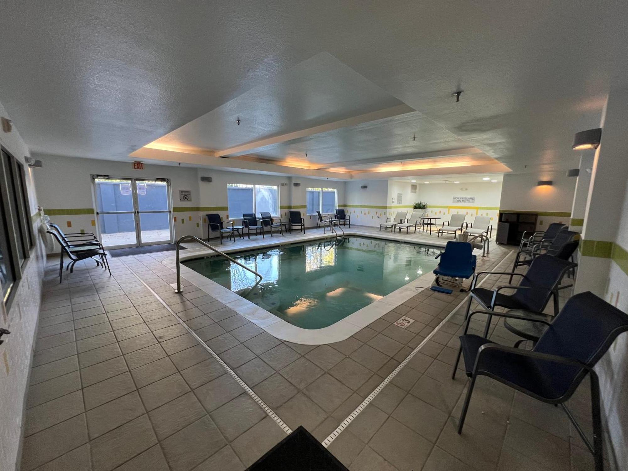 Country Inn & Suites By Radisson, Lsu - Medical Corridor Baton Rouge Kültér fotó